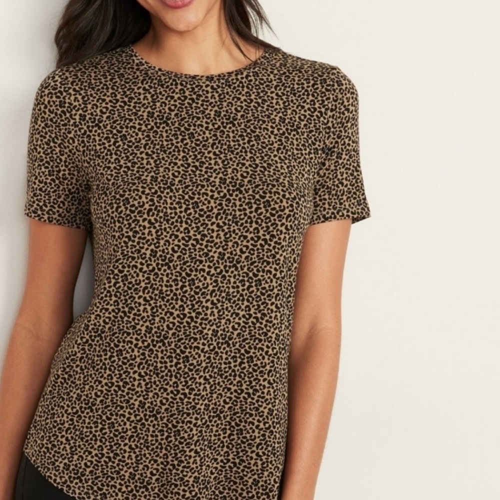 OLD NAVY Luxe Animal Cheetah Leopard Print Soft T-Shirt